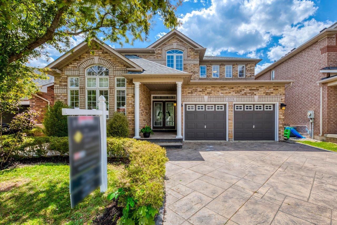 2216 Lapsley Cres