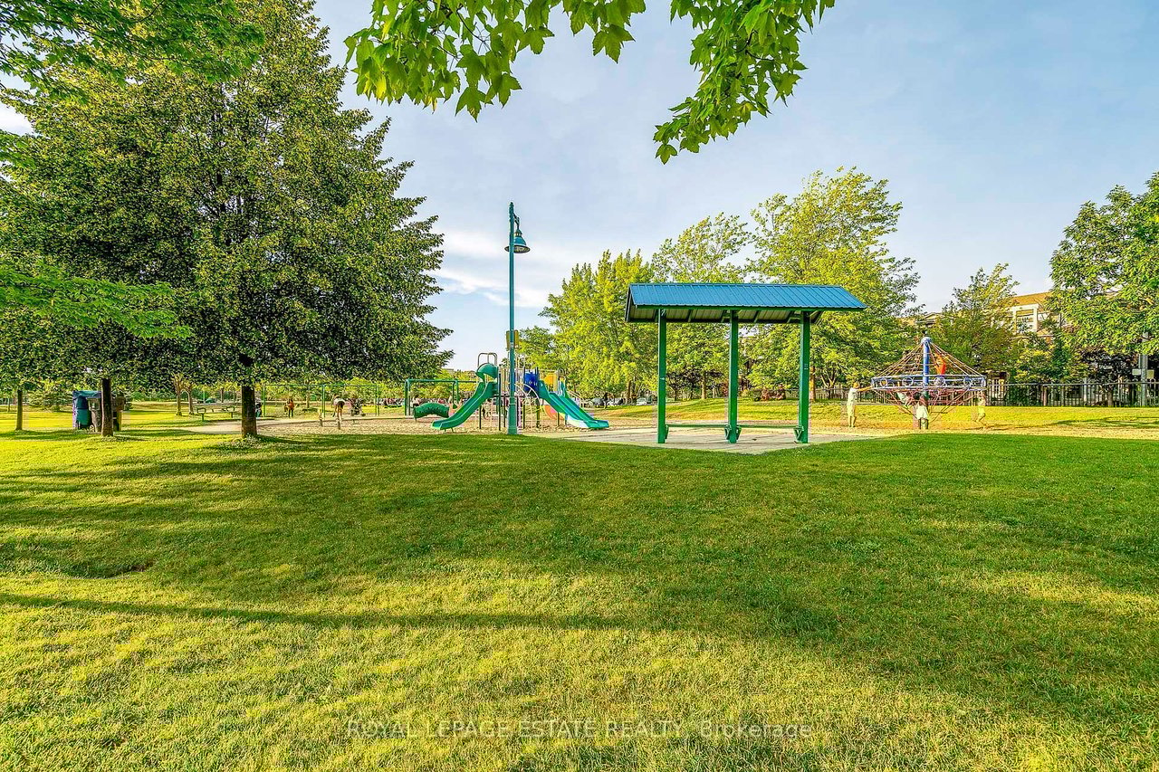 PENTHOUSE PINNACLE OF WATERFRONT LIVING 