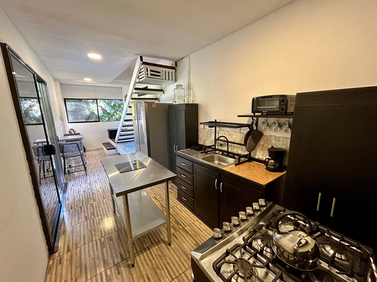 Hatillo Breeze, 2 Bedroom Home on 1,311m2 of usable land and year round creek!