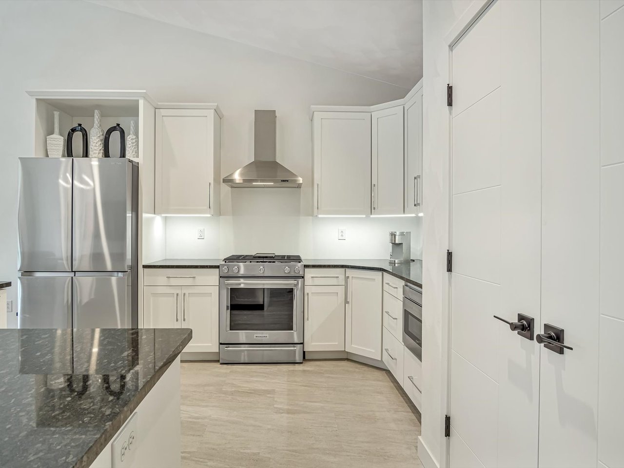 Contemporary Freeburg Villa on a Quiet Cul-de-Sac: 428 Firestone Street