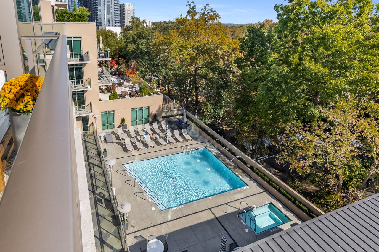 905 Juniper Street NE Unit 704