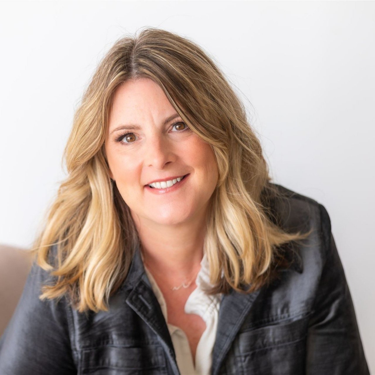Michelle Nelson Anchorage, AK Real Estate Agent Headshot