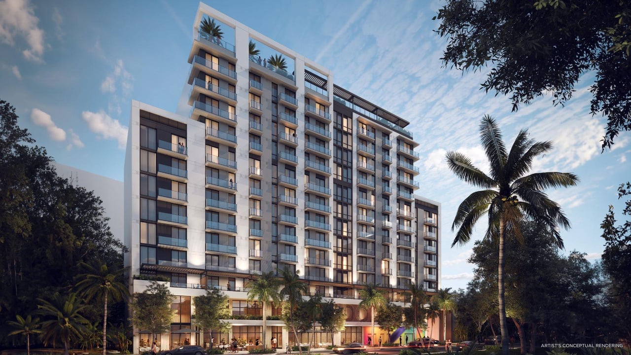 February 2025 | 171-Unit Domus Brickell Park Reaches Topping Off Milestone