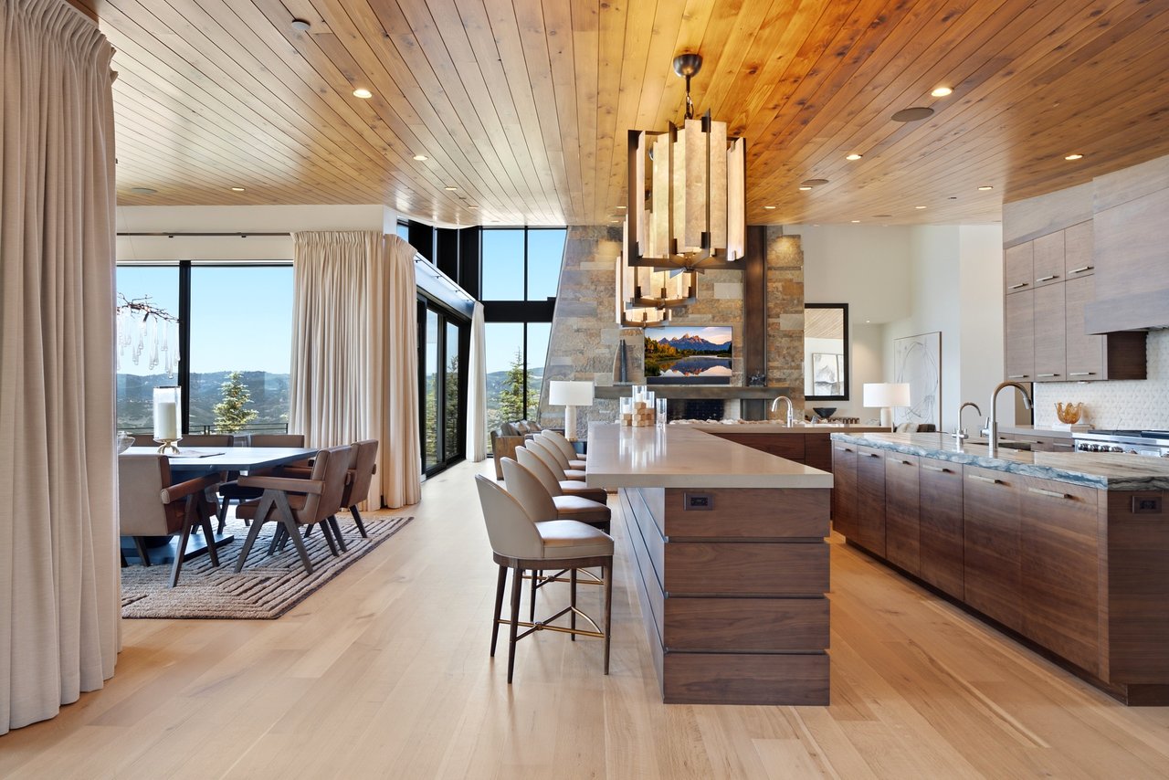 Top-of-Promontory Architectural Estate — Furnished & Turnkey - Front-Row Mountain Views