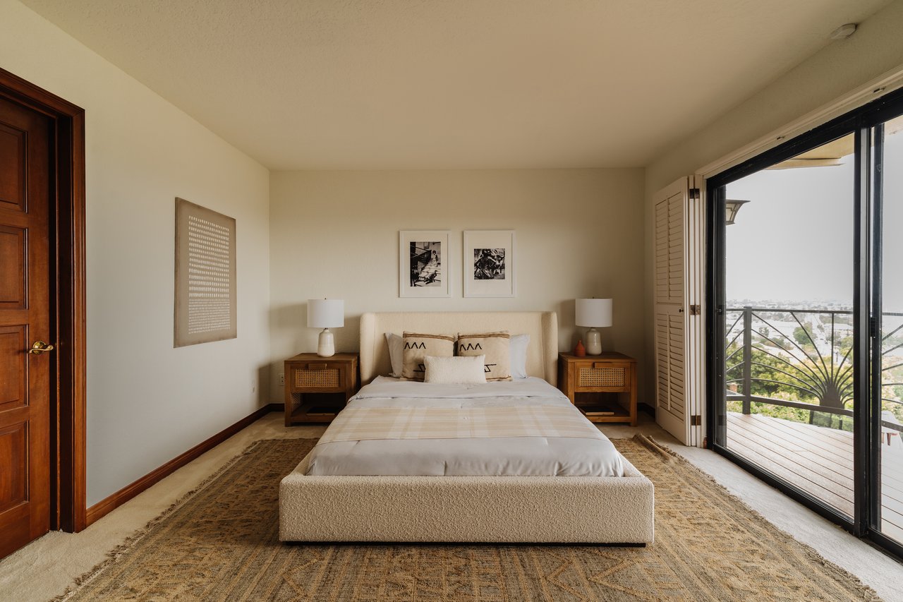 3837 Paseo De Las Tortugas, Hollywood Riviera