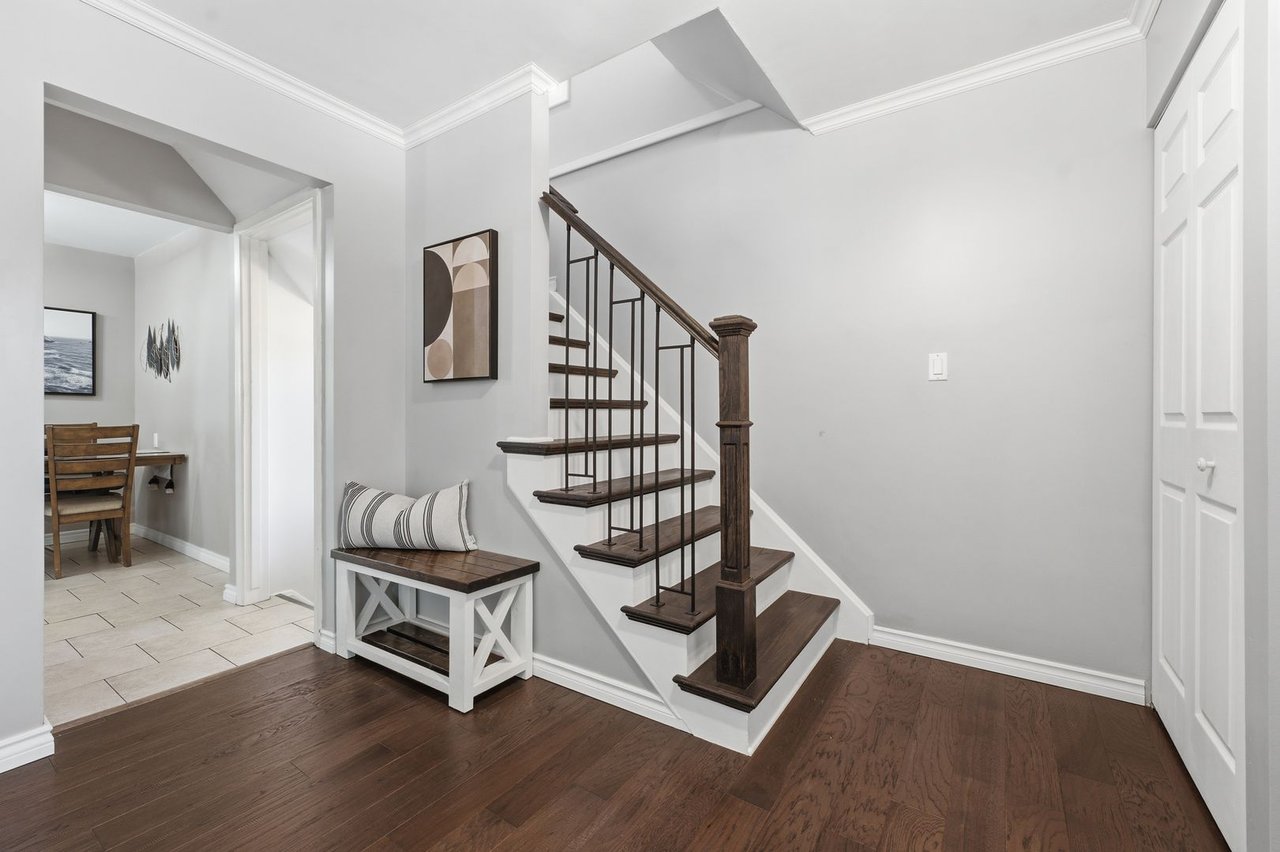 2 Wedgewood Ave