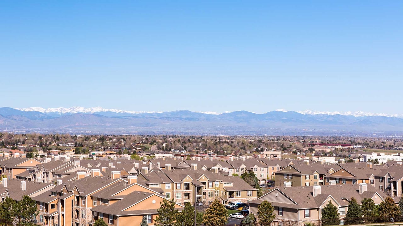 Shopping in Highlands Ranch, CO: Local Boutiques & Malls