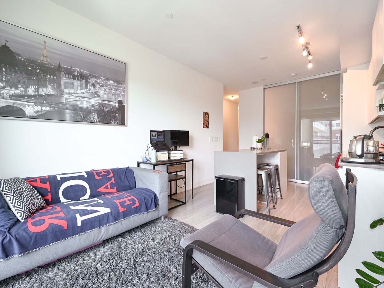 1830 Bloor St W Unit 813