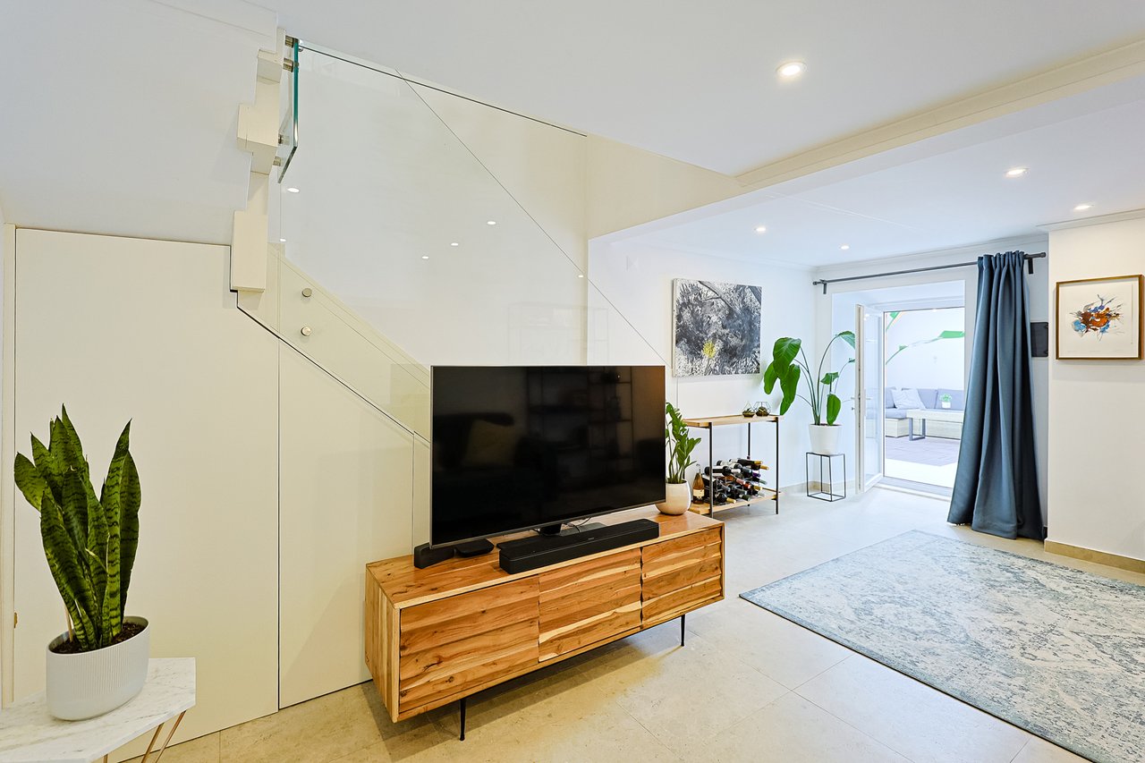 Trendy 1-Bedroom Duplex with Private Terrace in Lisbon’s Historic Heart