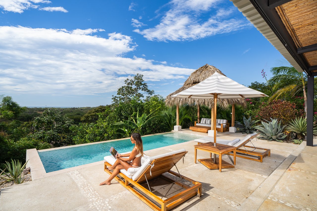 Casa Salinas – 3 beds ocean view home in playa grande