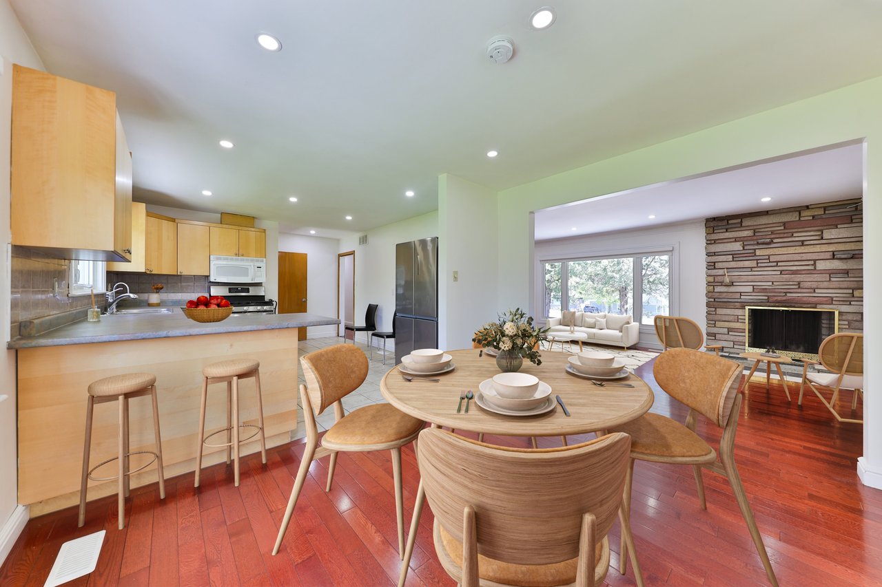 425 Plains Road W, Burlington