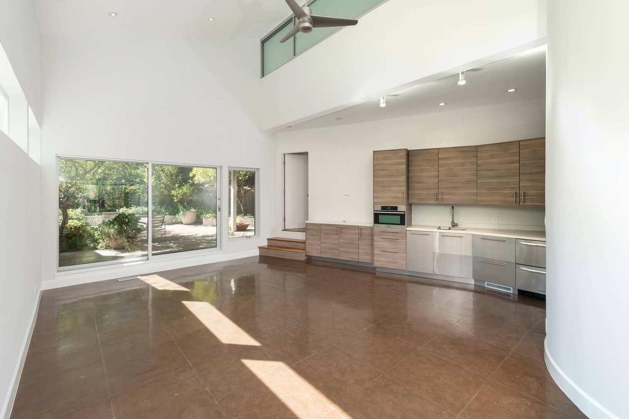 Architectural Lease | Upper Beachwood Canyon