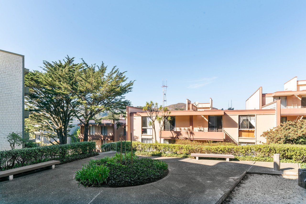 266-B Red Rock Way