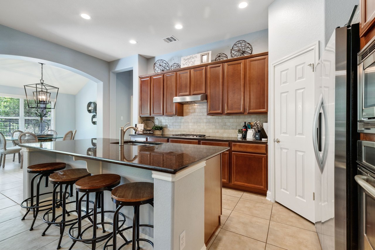 1204 Andrew CV