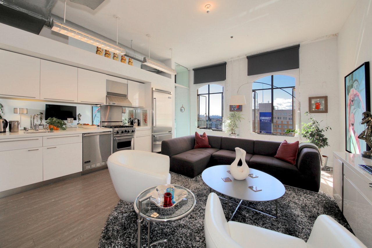 6253 Hollywood Boulevard, Unit 1105