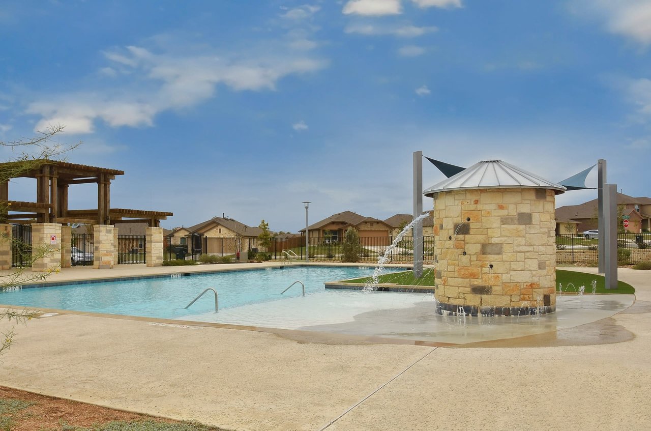 194 Screech Owl Dr