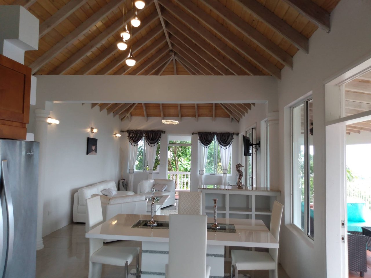 1122 Harrigan Estate 2 Bedroom Apartment