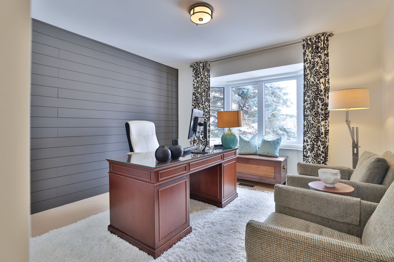 2464 Deer Run Avenue