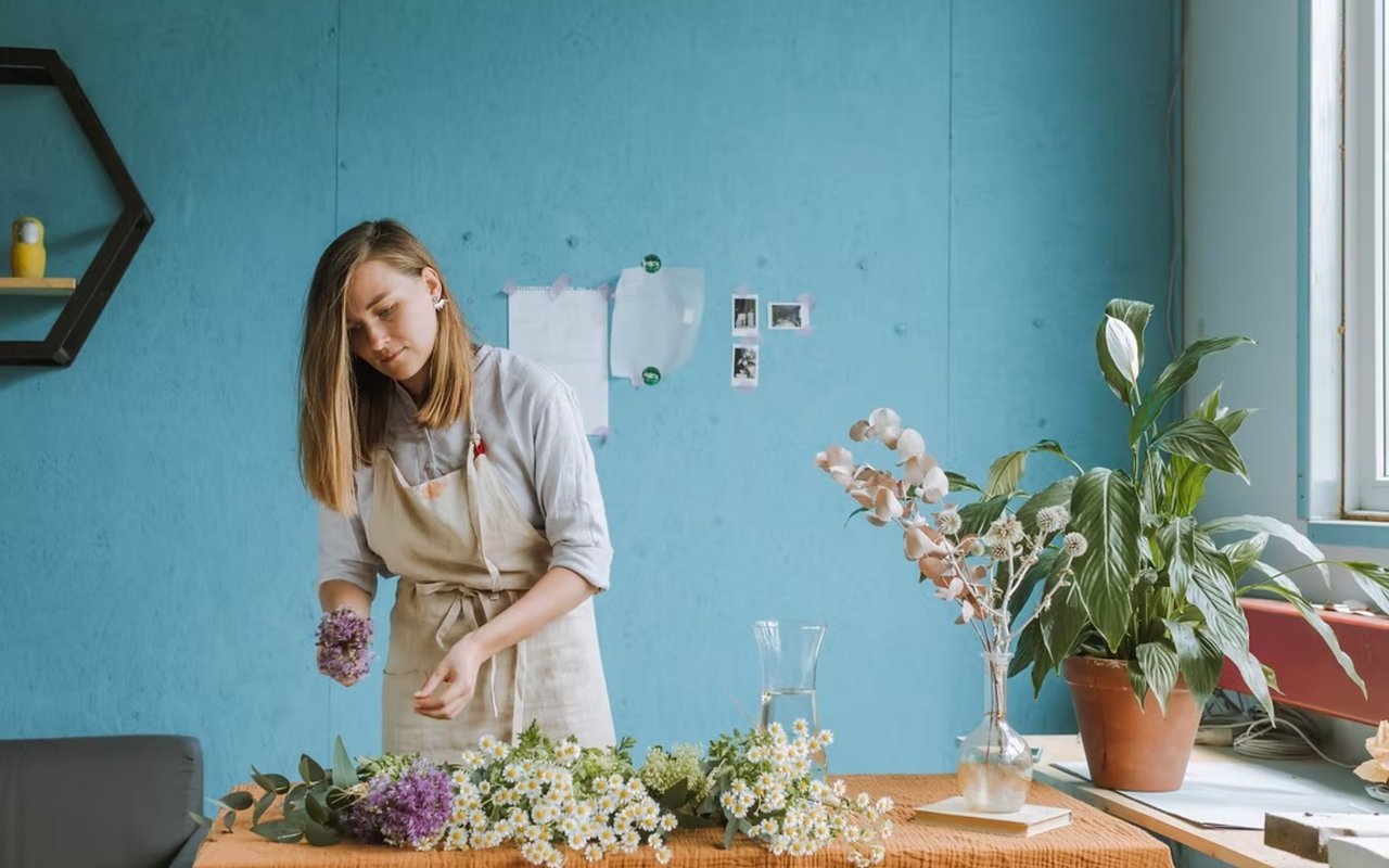 Creating Your Own Blooms Room: A Haven for Flower Arrangement Enthusiasts