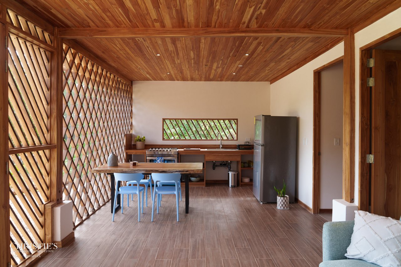 Tropical Villas Estate: A Unique Opportunity with 4 Private Villas