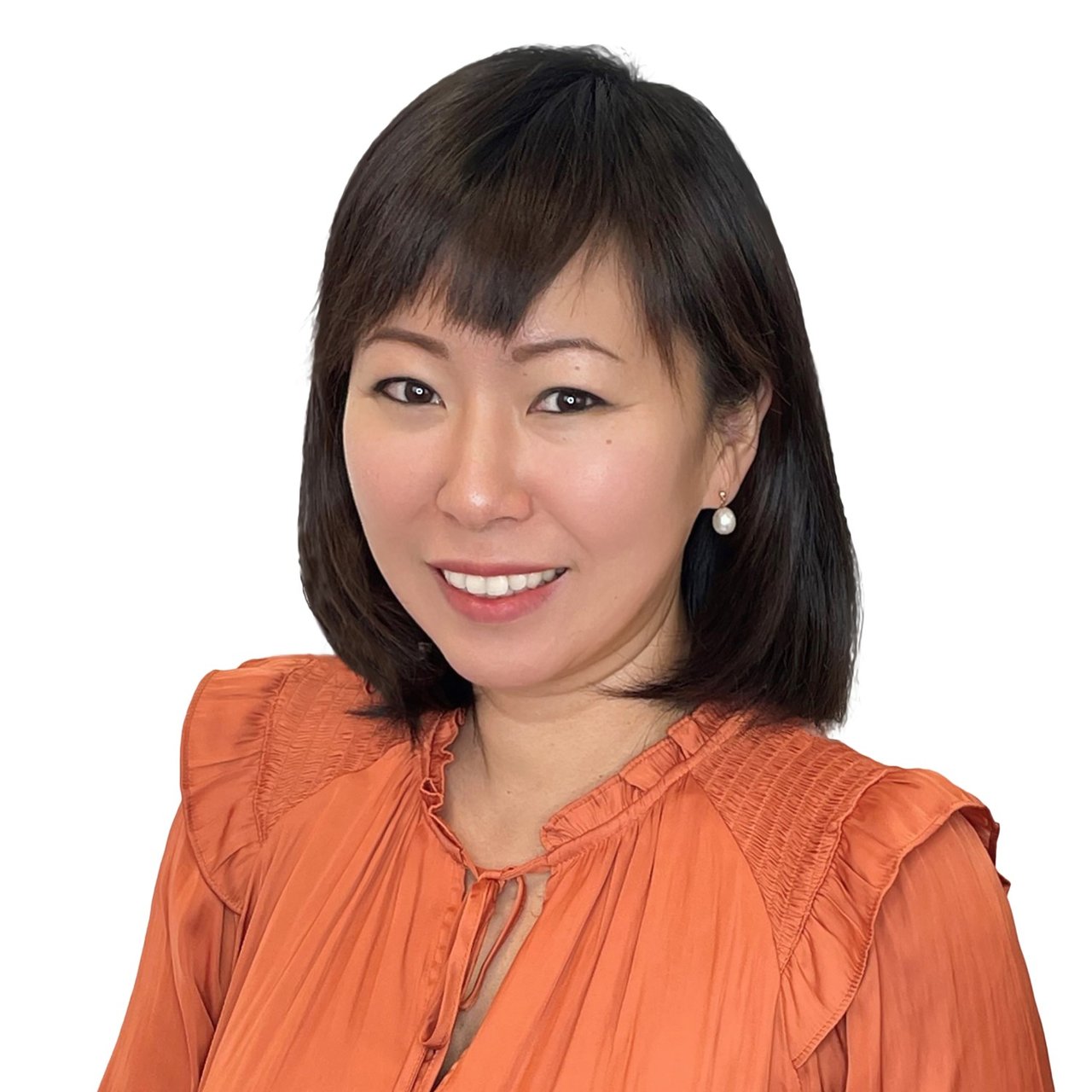 Amy Tuntasood Pawling, NY Real Estate Agent Headshot