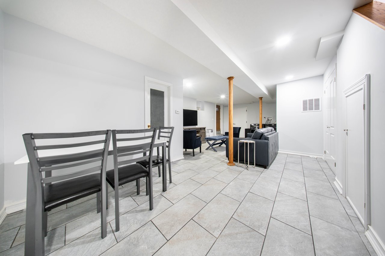 23-42 Crescent Street