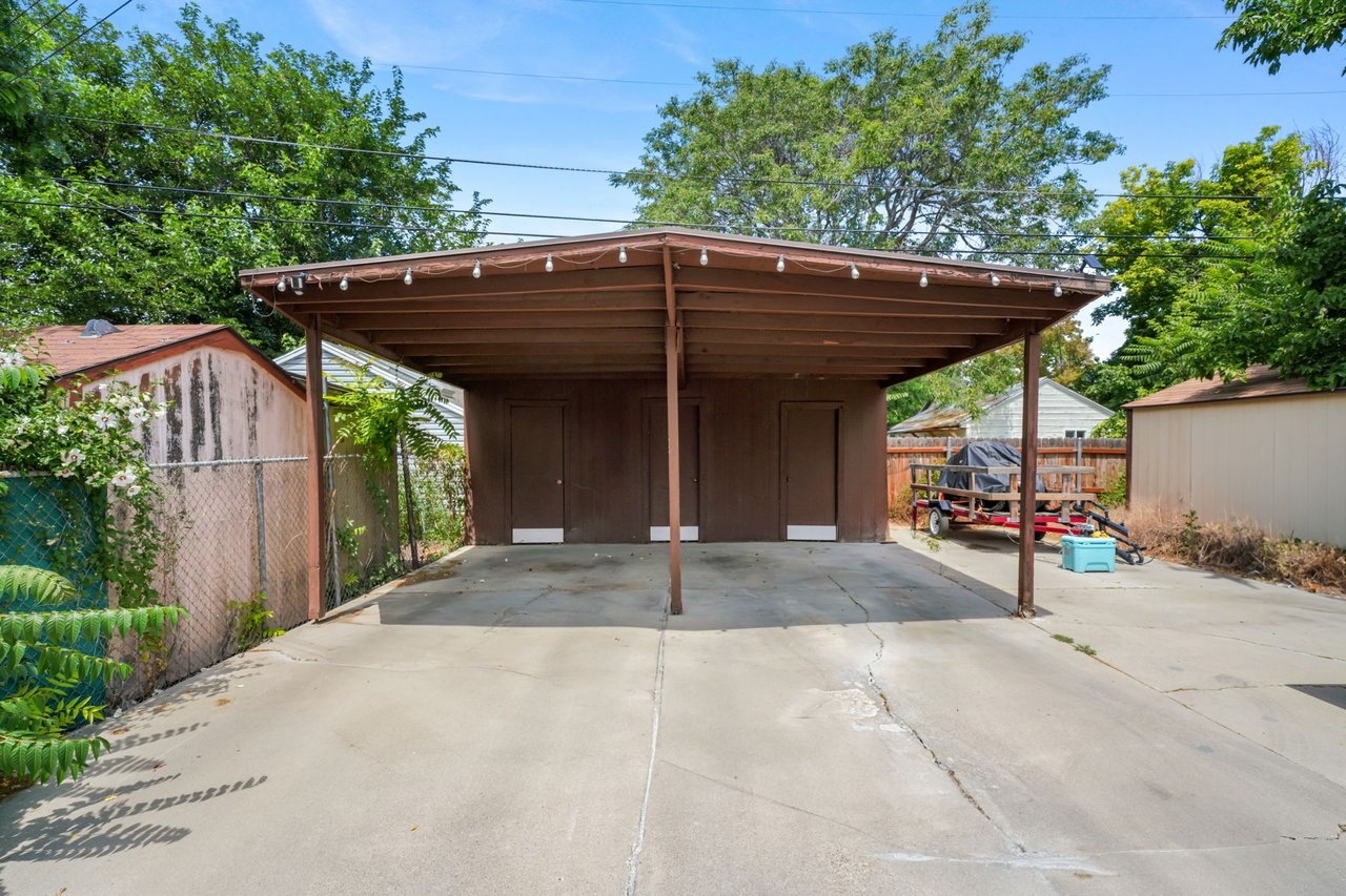 363 E Downington Ave