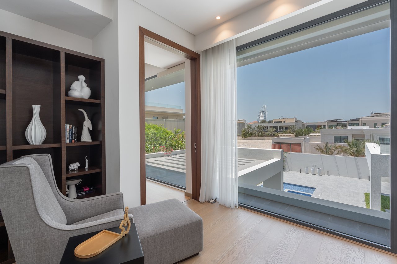 Umm Al Sheif Villa