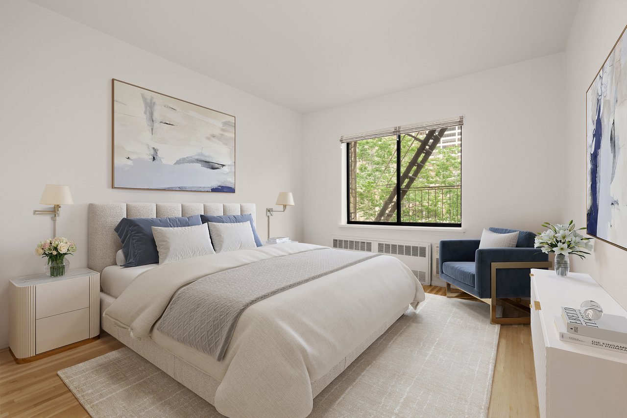 32 West 40th Street, 4L - Bryant Park Place