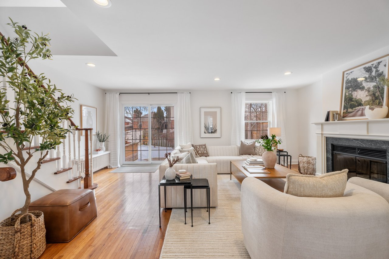 42 HUNT CLUB DRIVE