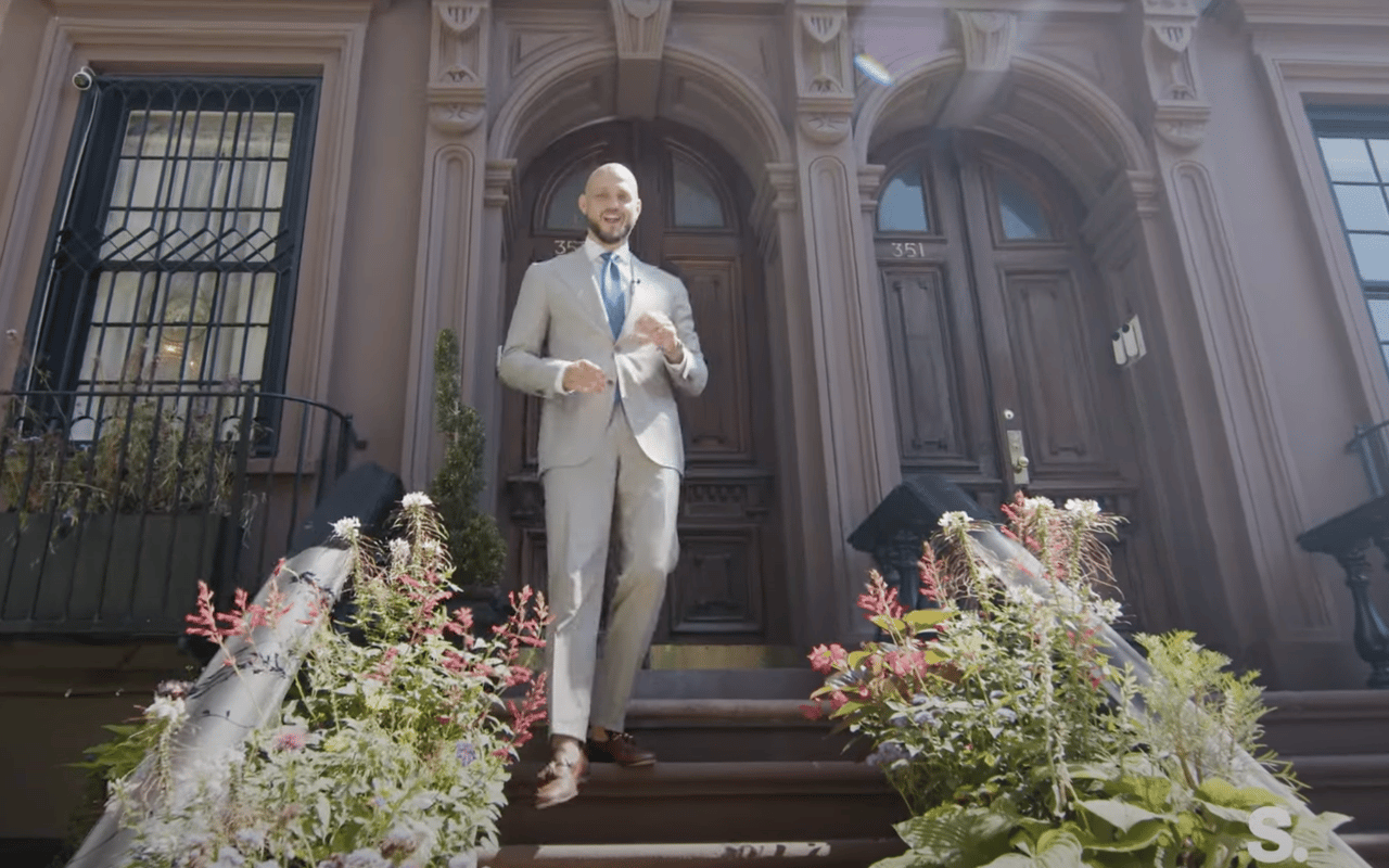 TOURING a GLAMOUROUS and UNIQUE TOWNHOME in CHELSEA NYC | 353 W 22nd St