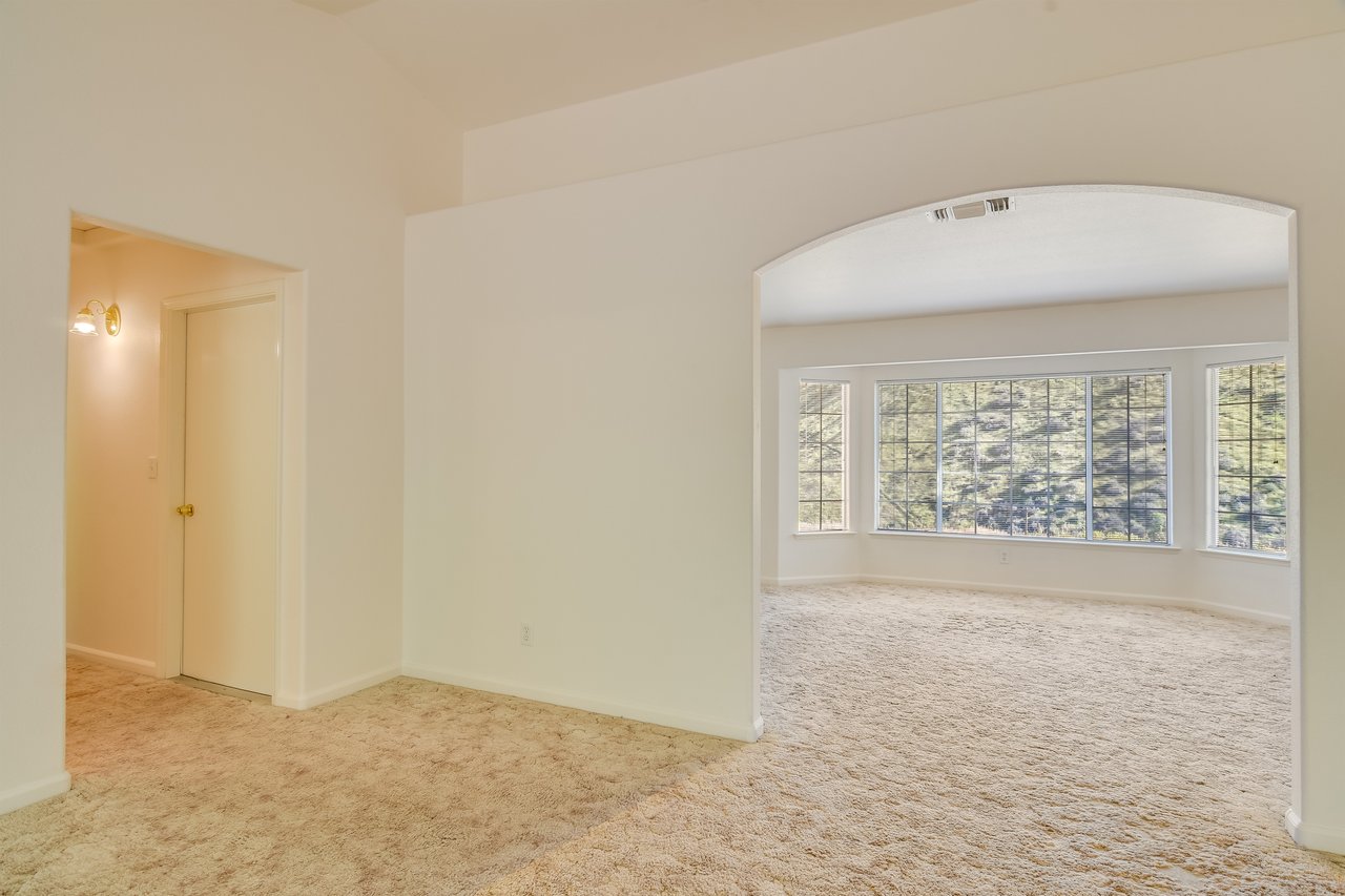 27557 Paradise Valley Lane Clovis California 93619