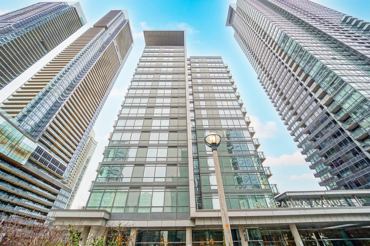 4K Spadina Ave 621