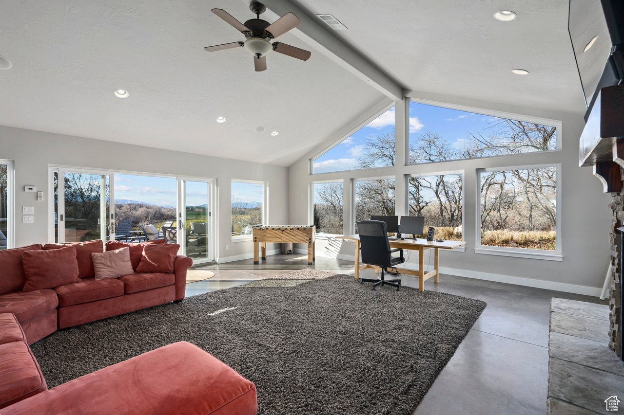 8800 S 921 E - Burgon Farm