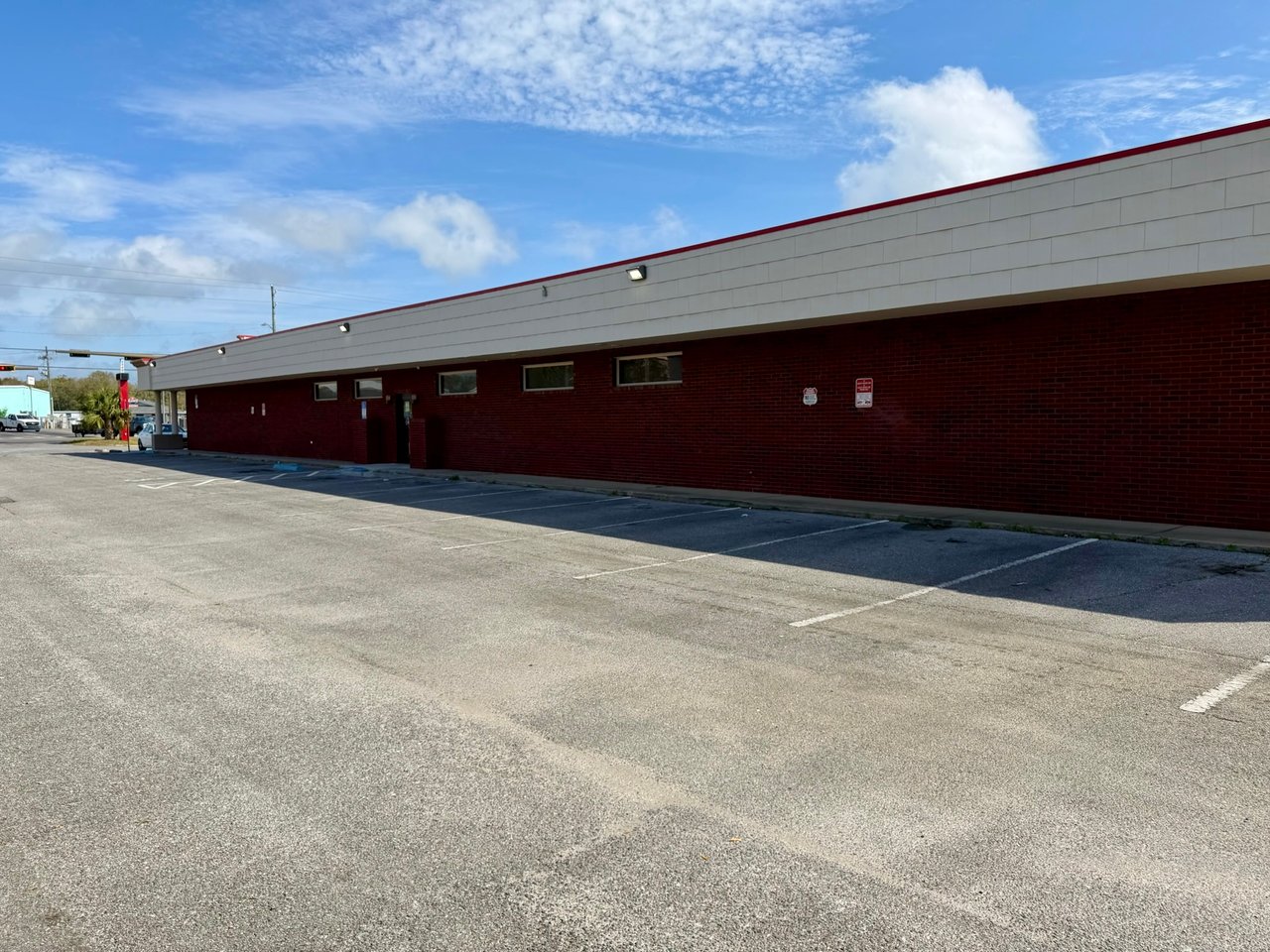 514 Mary Esther Cut Off NW