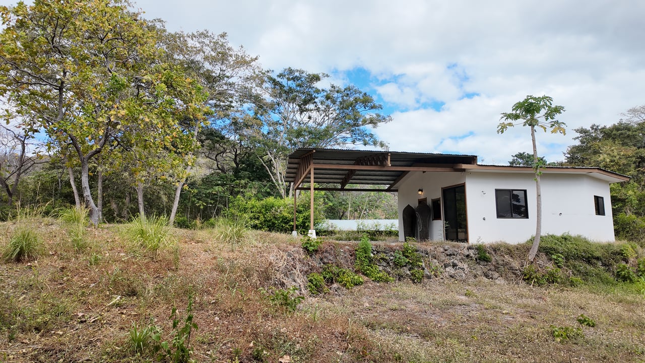Casita Rustica + Large Lot - Playa Grande