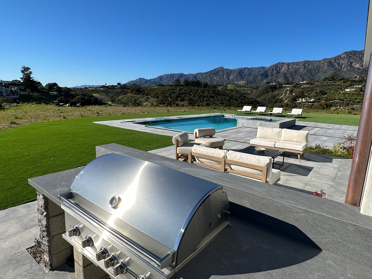 2710 Montecito Ranch Pl