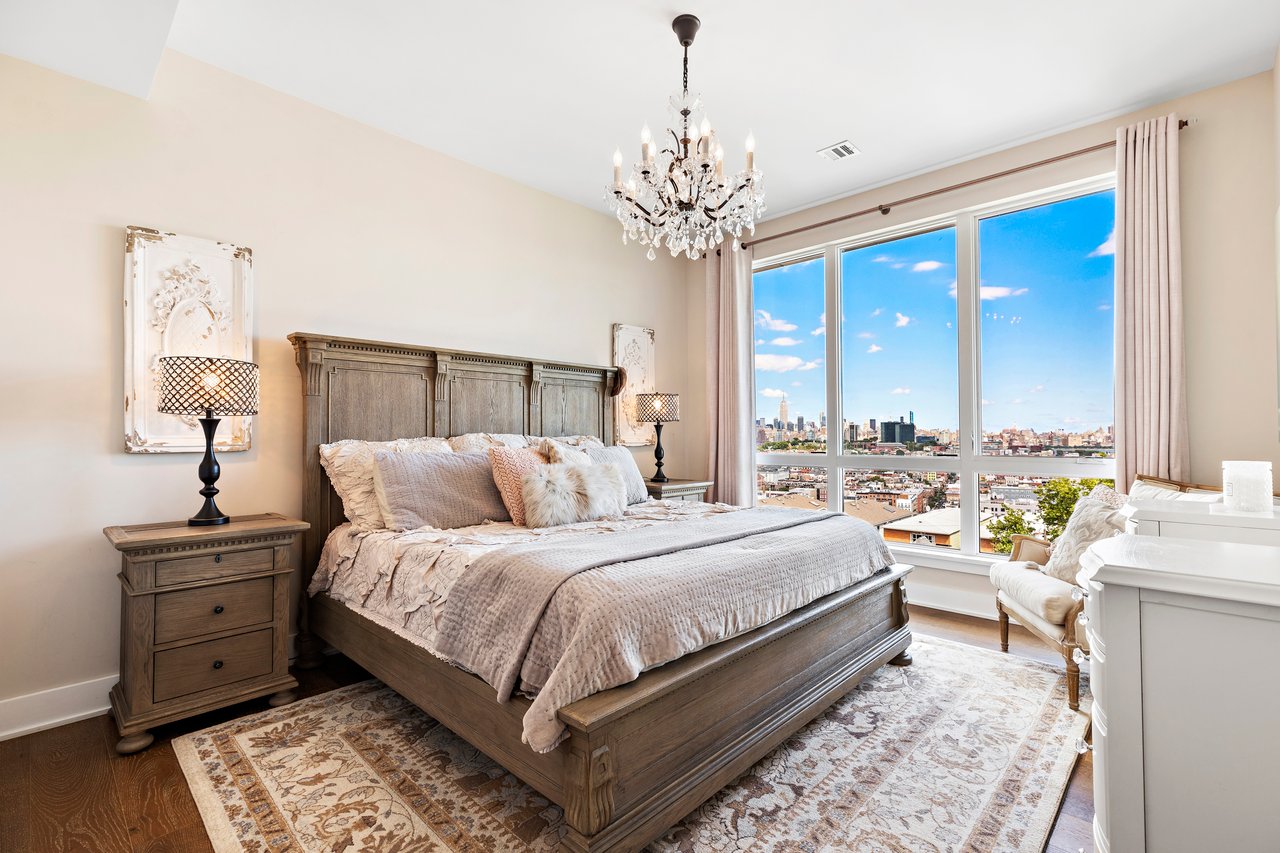 502 PALISADE AVE Unit: PH601