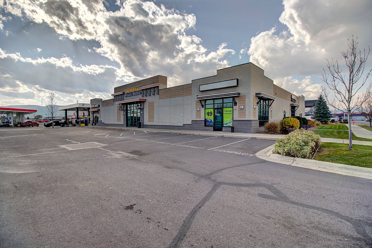 Universal Athletics Center