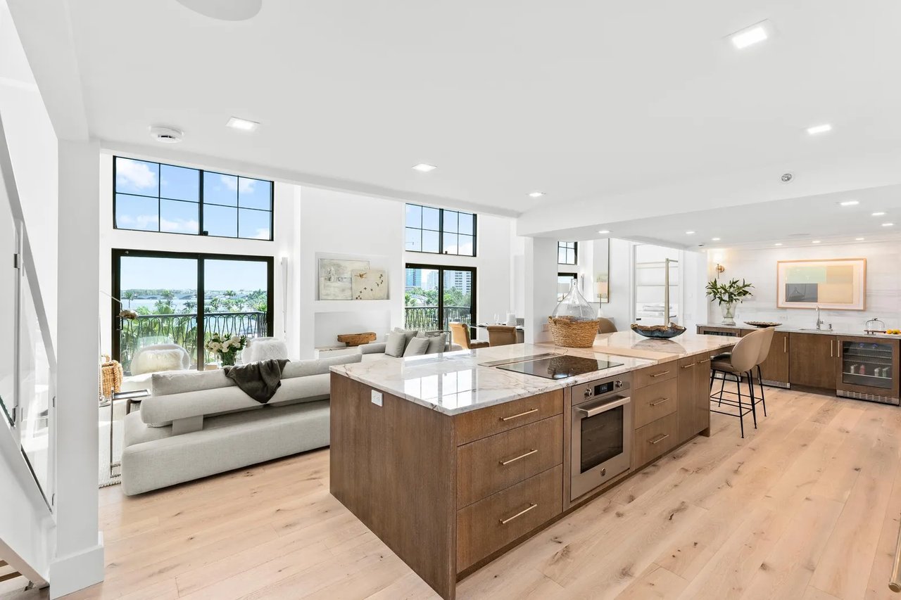 101 N Clematis Street, 412