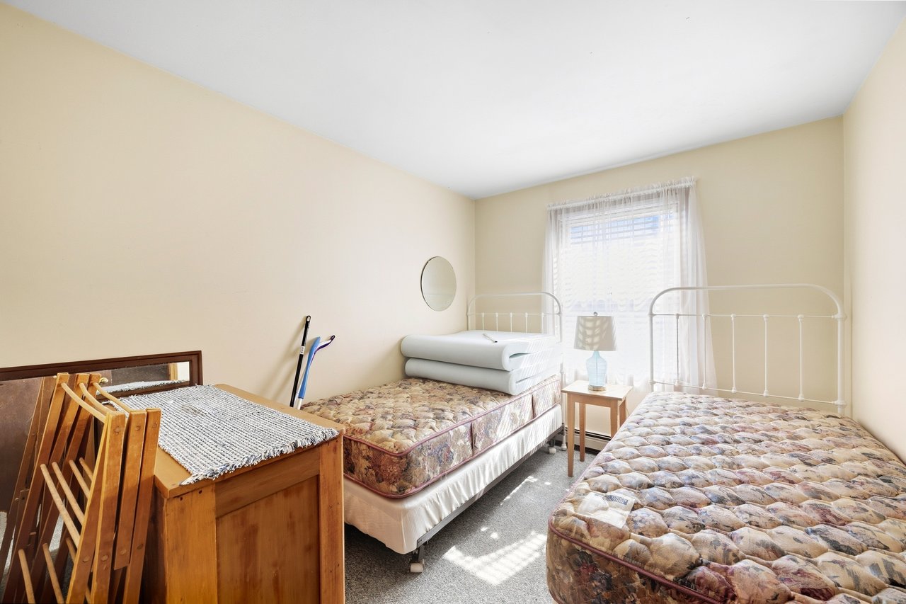 59 Ross Ave, Thomaston