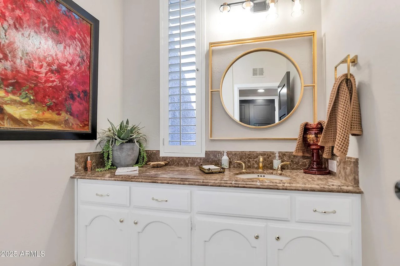 4434 E Camelback Rd Unit 137