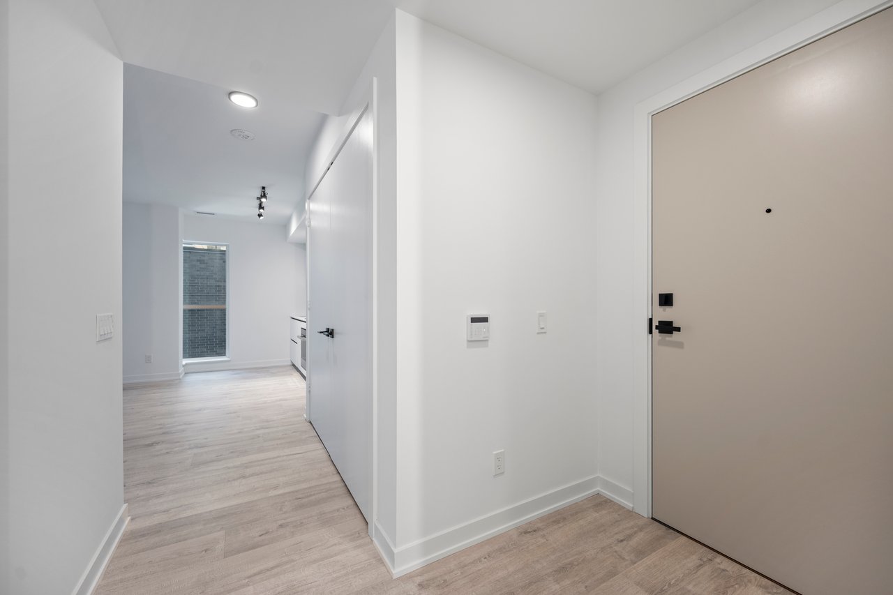327 King Street W 603