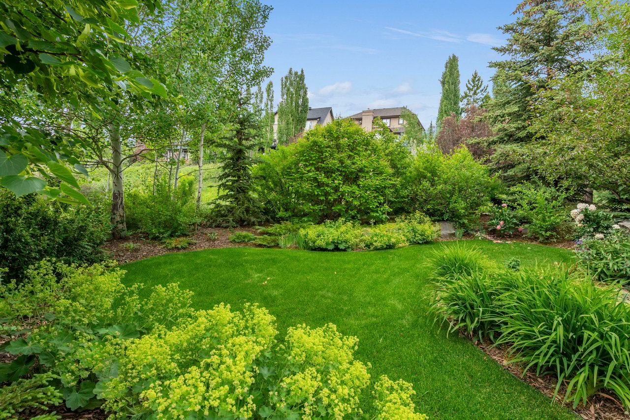 35 Tusslewood Drive NW