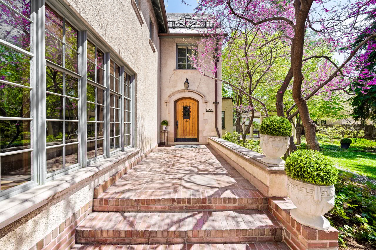 Country Club Denver Architecture: A Quick Style Guide