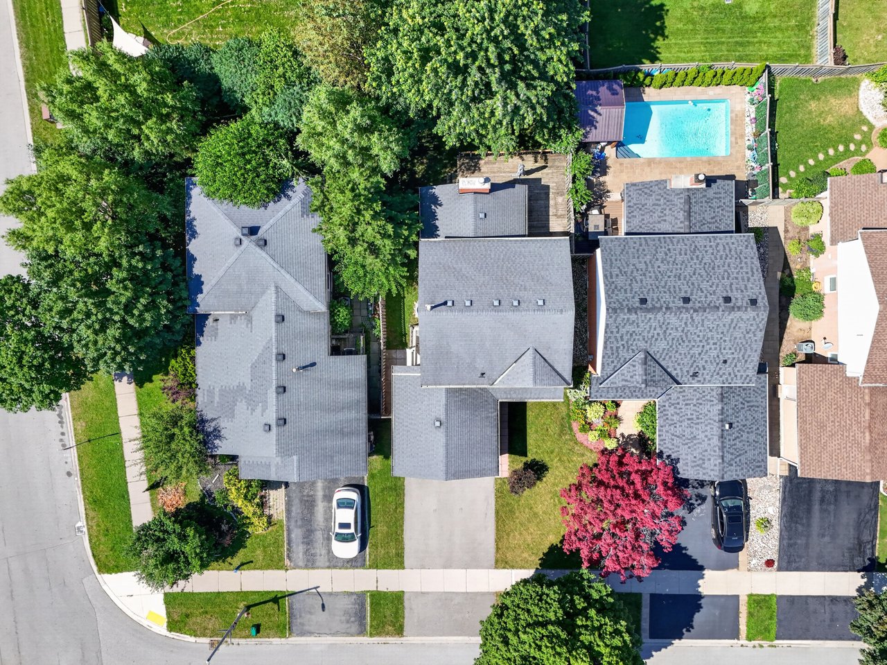 2102 Salma Crescent, Burlington