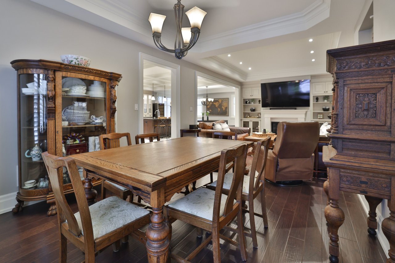 390 Seaton Drive, Oakville