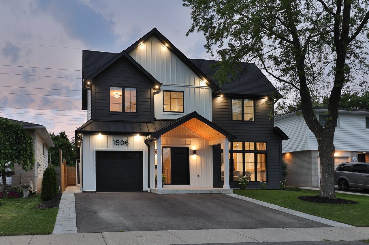 1506 Newlands Crescent, Burlington