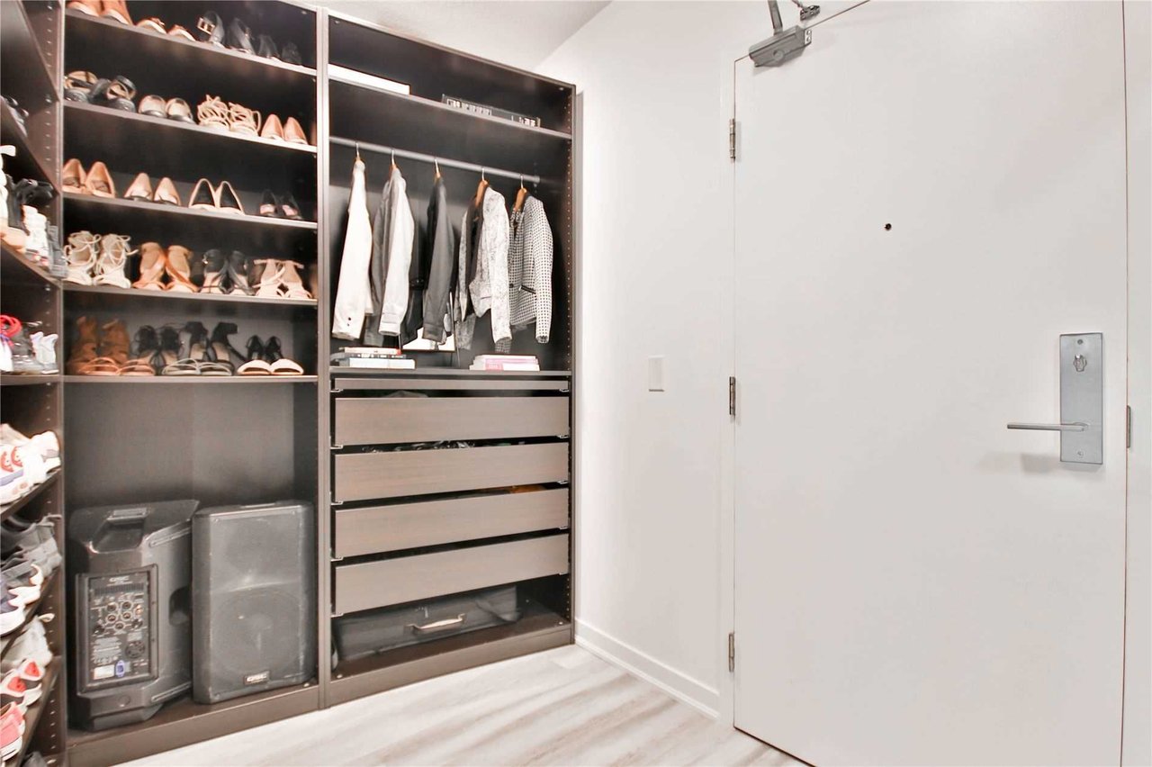 51 East Liberty St #2406