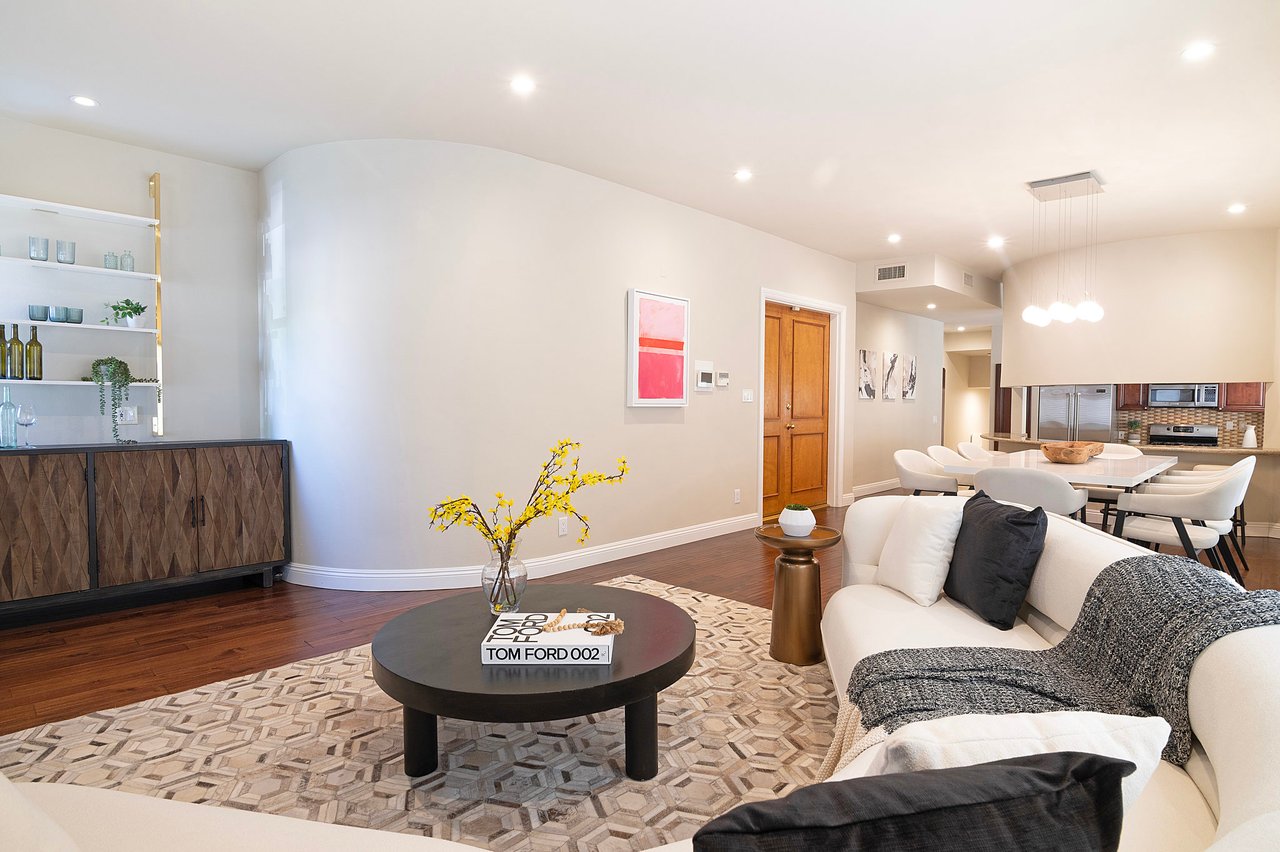 916 S. Shenandoah St. # 1